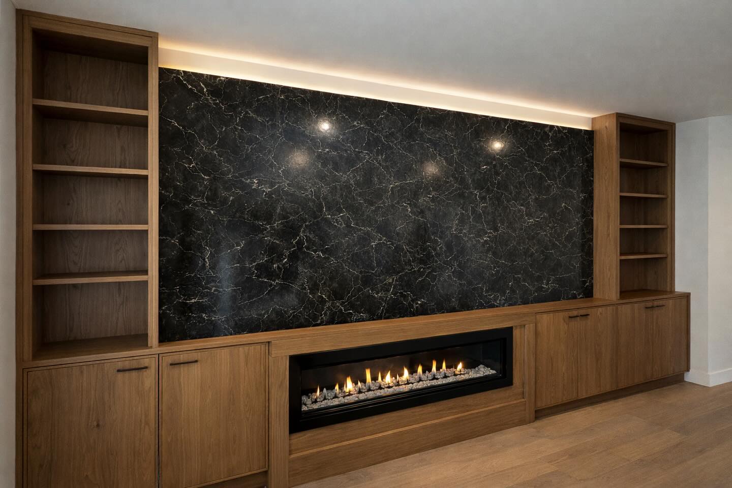 Glossy Marble Wallcovering Feature Wall